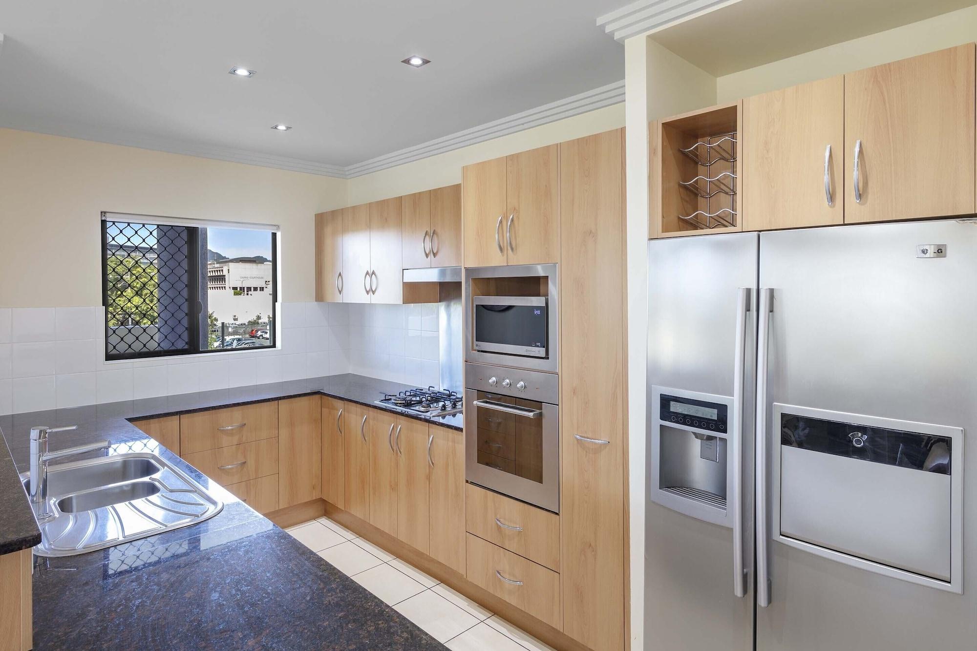 Piermonde Apartments Cairns Extérieur photo