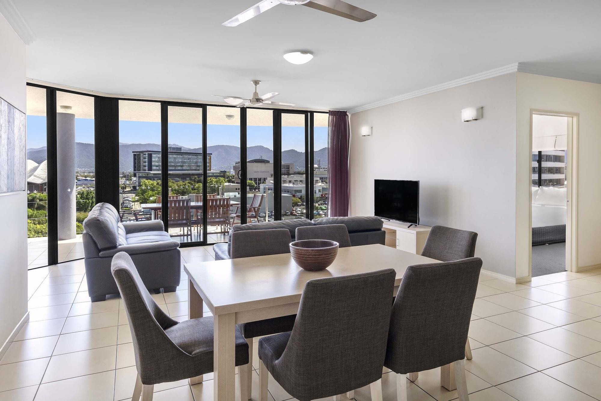 Piermonde Apartments Cairns Extérieur photo